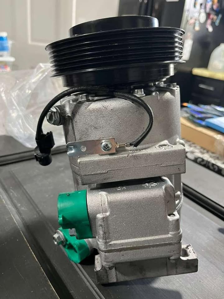 Genuine OEM Hyundai Santa Fe & Kia Halla AC Compressor Pump E214-VS2WA-04