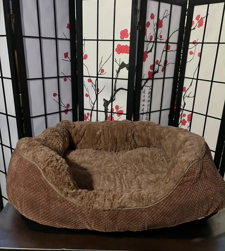 Cama Nido Ovalada para Mascotas Vibrant Life (Marrón) - Nueva