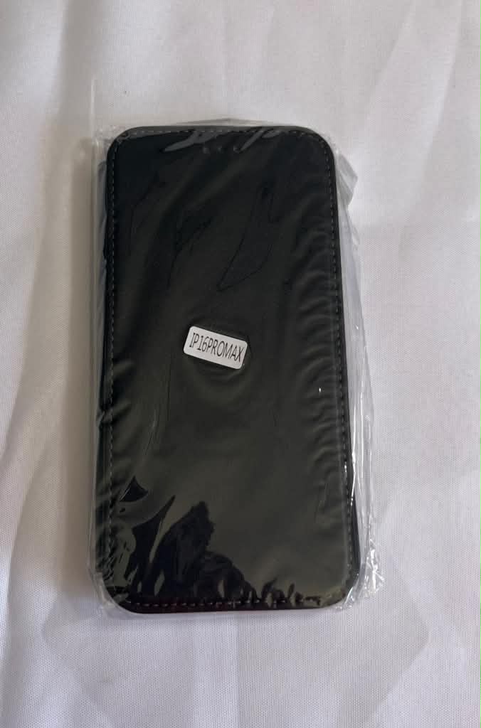 16PROMAX -Funda Elegante Tipo Billetera con Tapa de Cuero Sintético Negro