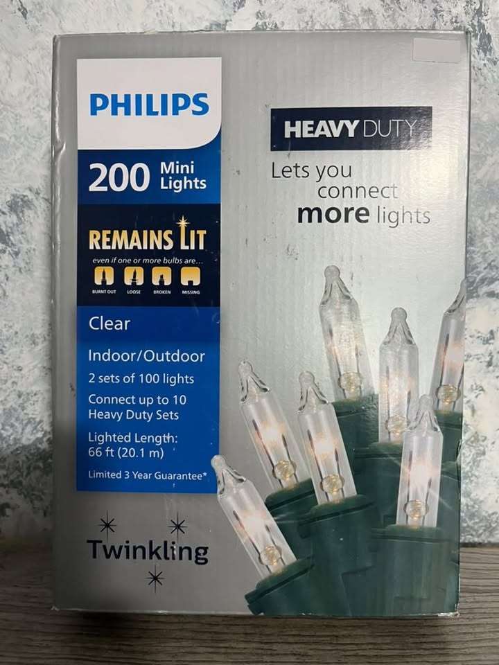 Philips 200 Mini Lights Heavy Duty Clear Twinkling Christmas String Set (New)