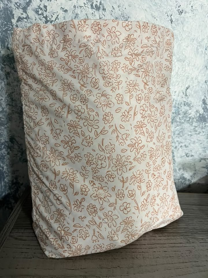 Sábana Ajustable NUEVA Threshold Twin XL - Estampado Warm Floral
